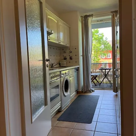 Helle In Top Lage Mit Balkon - Zentral An S-bahn Und Messe Apartamento *