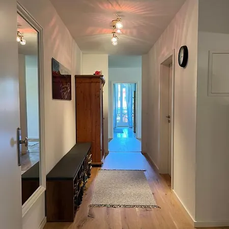 Helle In Top Lage Mit Balkon - Zentral An S-bahn Und Messe Apartamento Vaterstetten